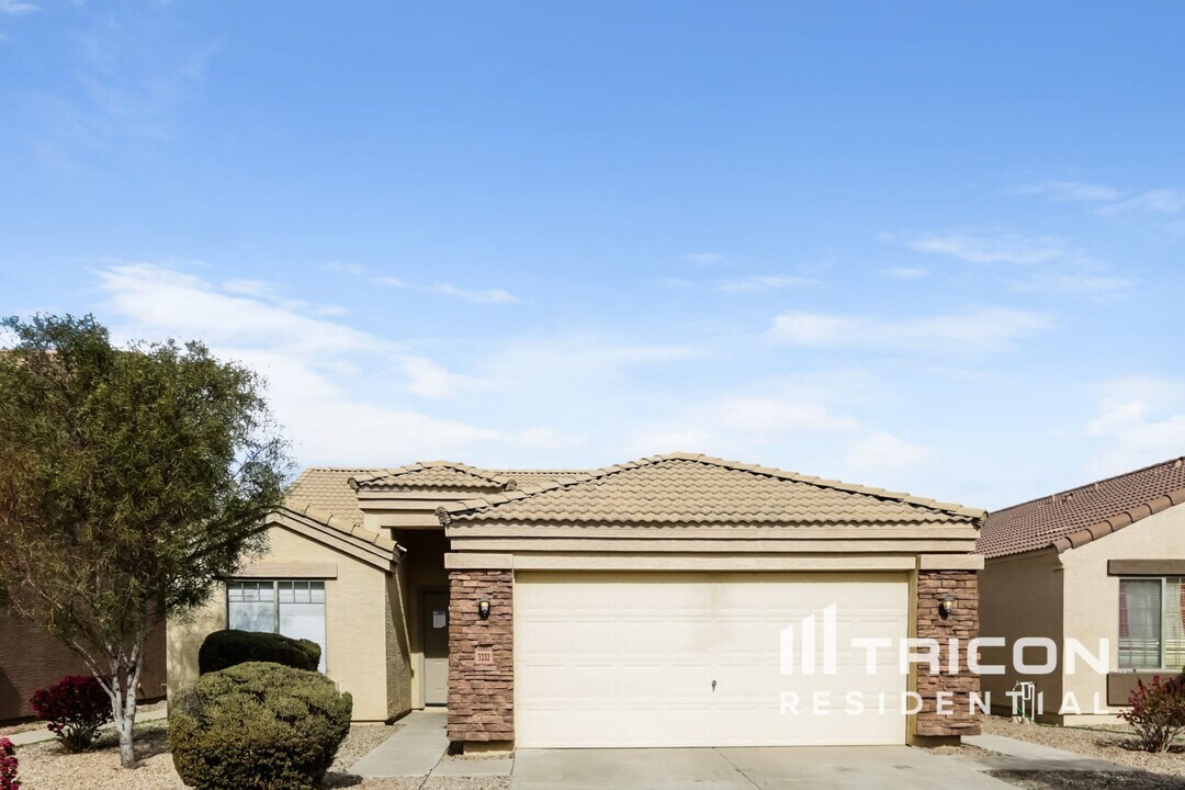 3332 W Wayland Dr in Phoenix, AZ - Building Photo
