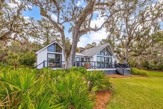 6201 Frederica Rd in St. Simons Island, GA - Building Photo - Building Photo