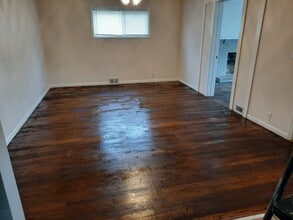 319 Pleasant St in Mount Orab, OH - Foto de edificio - Building Photo