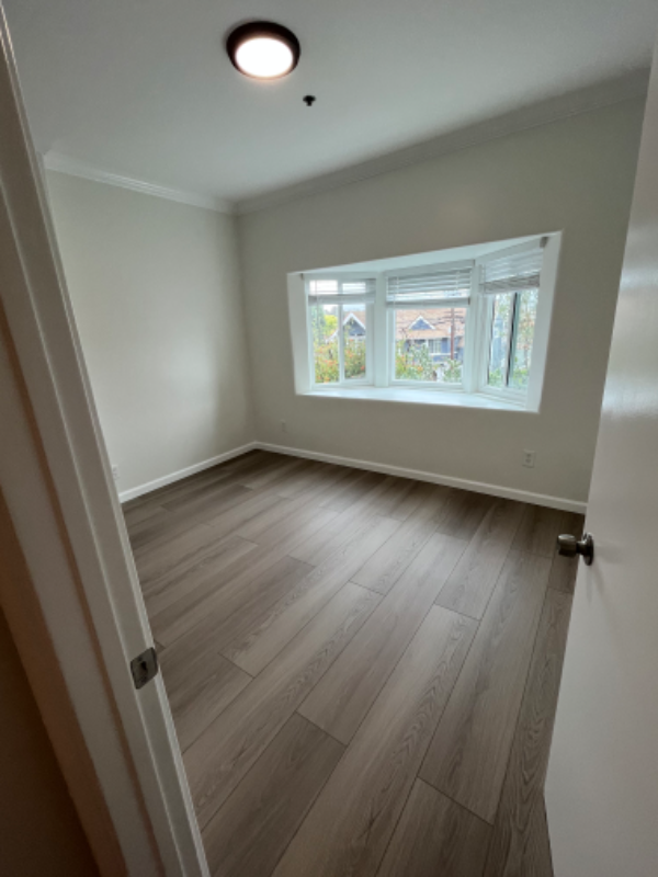 property at 1072 Laguna Ave