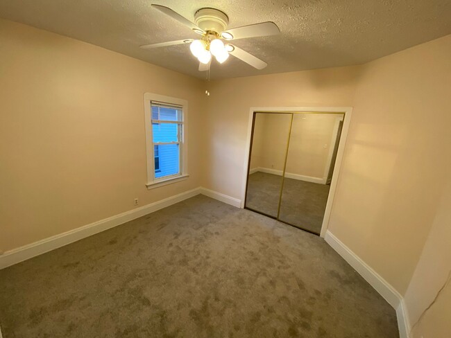 4001 Daisy Ave, Unit Up in Cleveland, OH - Building Photo - Building Photo