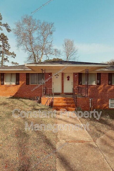 4221 Ayers Rd in Macon, GA - Building Photo