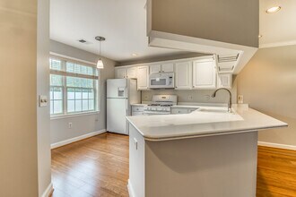 6924 Fairfax Dr in Arlington, VA - Building Photo - Building Photo