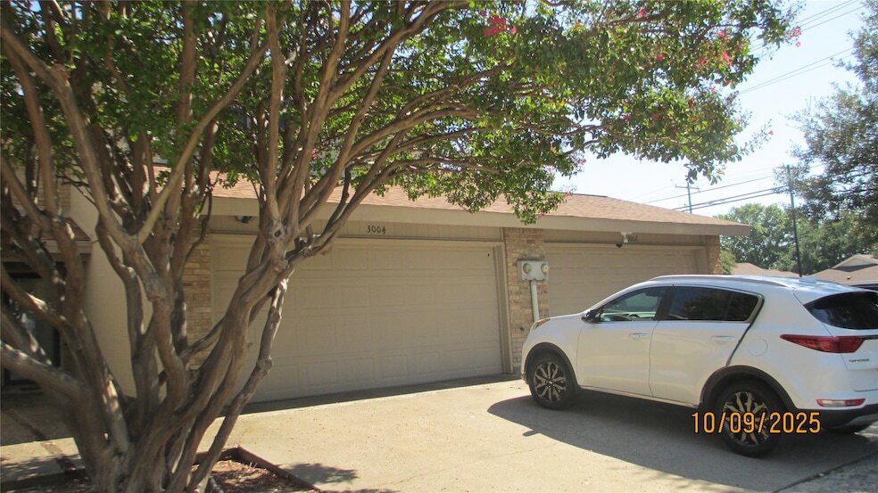 3004 Eastpark Dr in Garland, TX - Building Photo