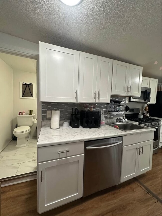 2 Prospect St, Unit 2nd Floor in Haverhill, MA - Foto de edificio - Building Photo