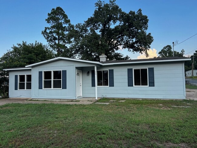property at 26 Kurthwood Rd