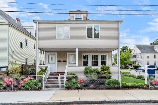 property at 18 Martin St