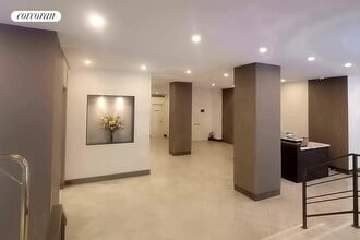 45 W 81st St in New York, NY - Building Photo - Building Photo