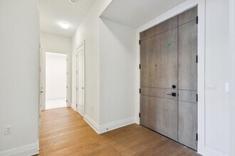 2 Forest Hill Rd in Toronto, ON - Building Photo - Building Photo