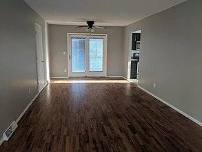 203 School St in Royal, IL - Building Photo - Building Photo