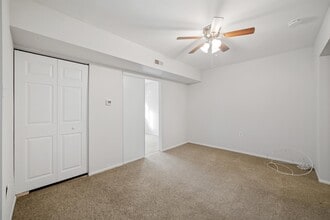 706 Timber Creek Rd in Lindenwold, NJ - Building Photo - Building Photo