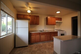 1567 Alamo Dr in Vacaville, CA - Building Photo - Building Photo
