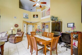 1046 Satinleaf St in Hollywood, FL - Building Photo - Building Photo