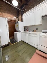 936 W Roscoe St in Chicago, IL - Foto de edificio - Building Photo