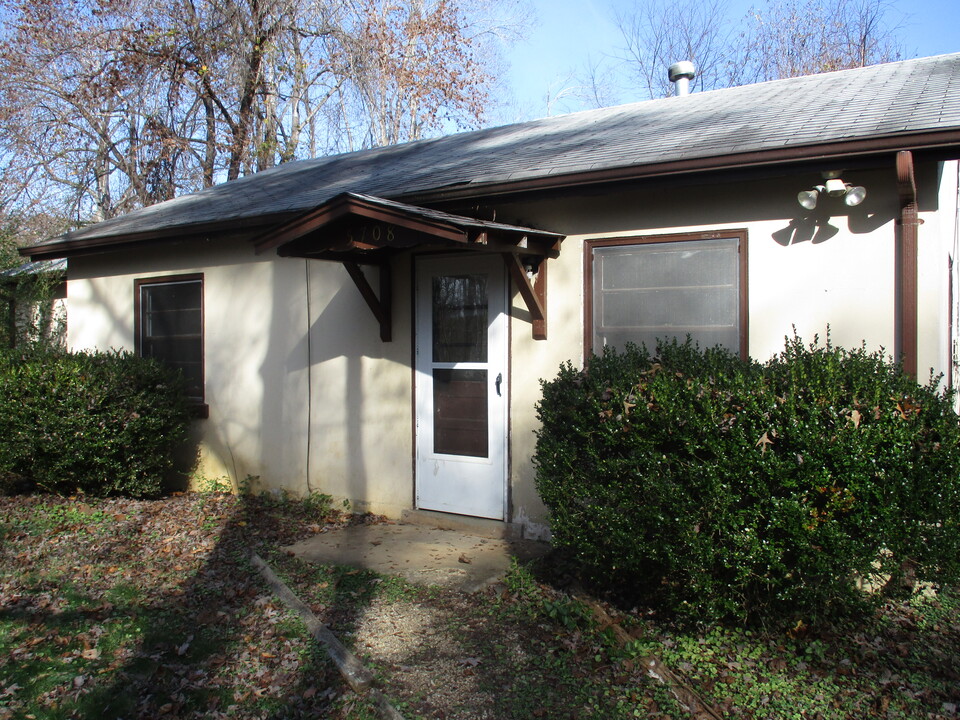 5708 Wyant Ln in Charlottesville, VA - Building Photo