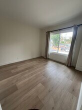 1 Rippling Strm in Irvine, CA - Building Photo - Building Photo