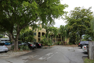 Wilton Gardens in Fort Lauderdale, FL - Building Photo - Building Photo