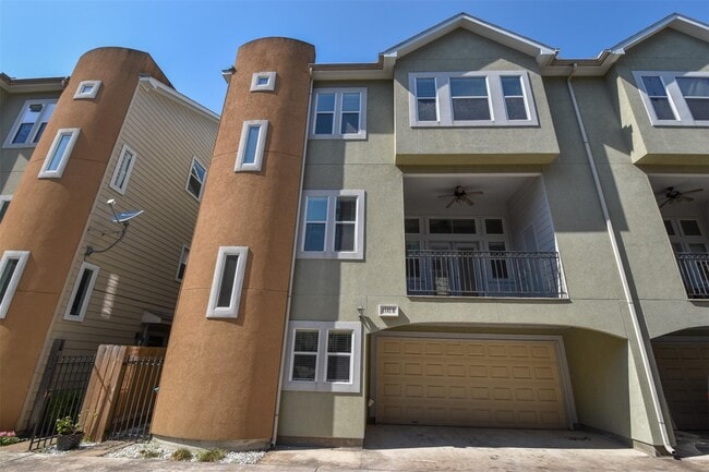 property at 1141 W 24th St