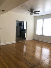 806 N Bishop St, Unit 3B in Chicago, IL - Building Photo - Building Photo