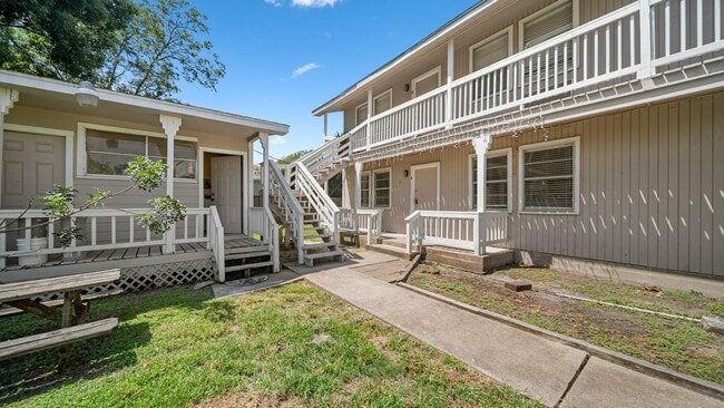 12033 18th St in Santa Fe, TX - Building Photo - Building Photo