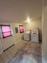 511.5 N A St in Lompoc, CA - Building Photo - Building Photo