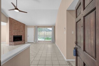 11923 Silver Canyon Ln in Houston, TX - Building Photo - Building Photo