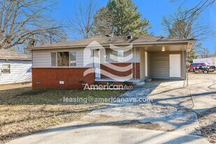 5005 Gum Springs Rd in Little Rock, AR - Building Photo