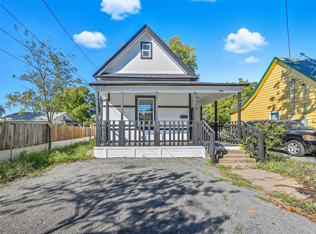 property at 728 S Elm St
