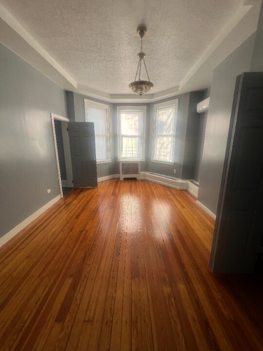 550 S 8th Ave in Mount Vernon, NY - Building Photo