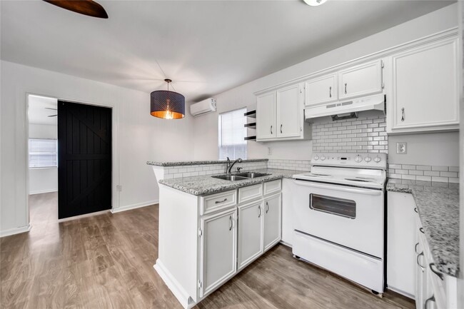 property at 1710 Shelby St