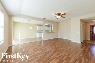1525 Heritage Blvd in Glenn Heights, TX - Building Photo - Building Photo