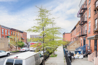 219 Hopkinson Avenue in Brooklyn, NY - Building Photo - Building Photo