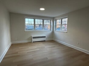 216 N Arlington Ave, Unit H2 in East Orange, NJ - Building Photo - Building Photo