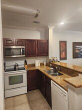 1351 Tuscan Terrace in Davenport, FL - Foto de edificio - Building Photo