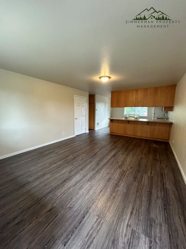 427 S 58th St-Unit -427 B in Springfield, OR - Foto de edificio - Building Photo