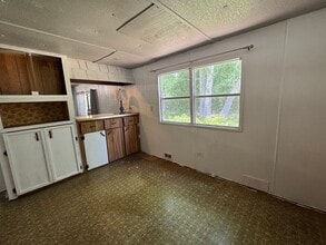 355 NE Rebecca Terrace in Lake City, FL - Building Photo - Building Photo