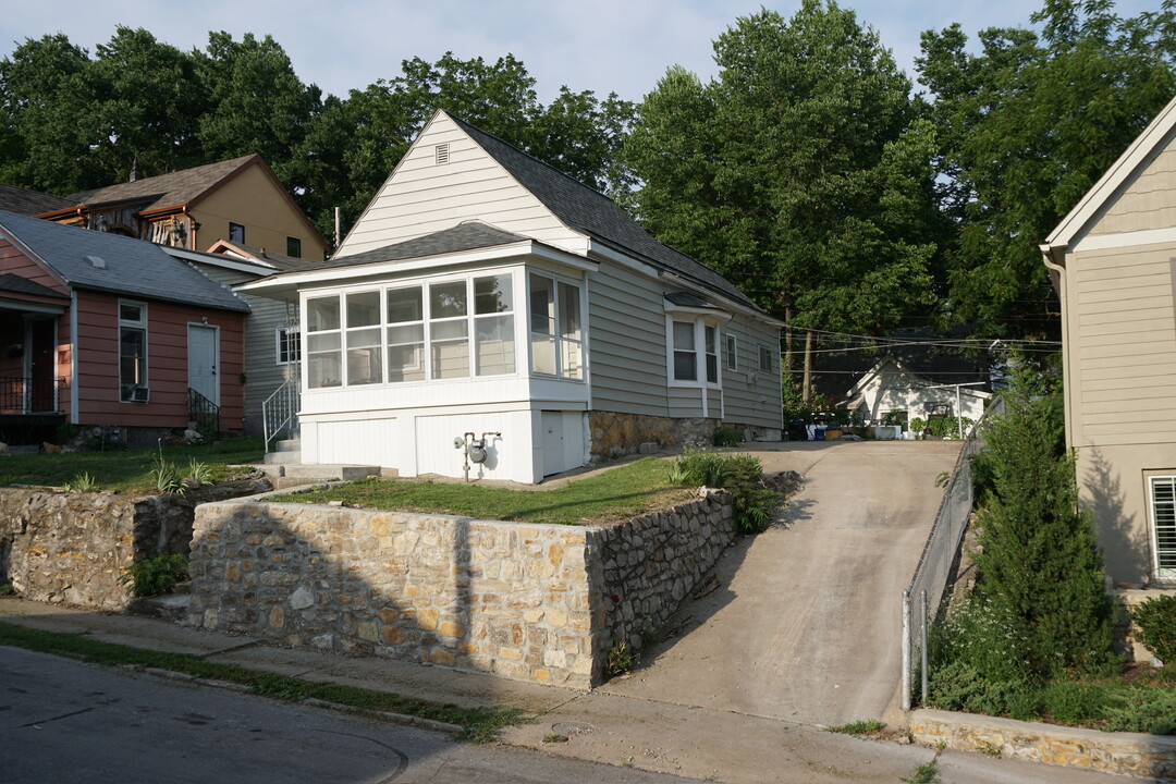 4615 Bell St in Kansas City, MO - Foto de edificio