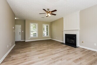 107 Chamberlyn Ln in Hiram, GA - Building Photo - Building Photo