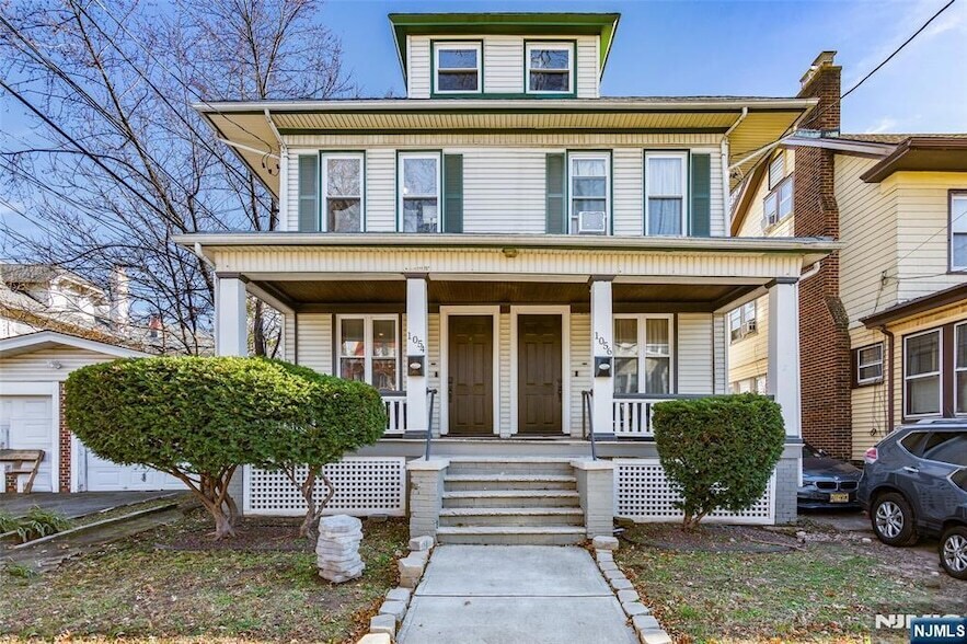 1054-1056-1056 Hunterdon St, Unit Leftside in Newark, NJ - Building Photo
