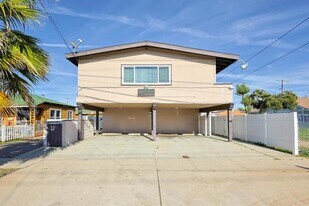 2437 D St in National City, CA - Building Photo