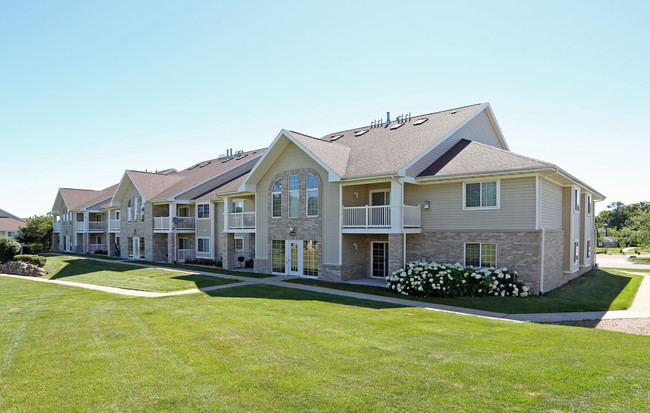 Madison Apartments in Madison, WI - Building Photo - Building Photo