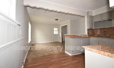 1033 Minor Dr in Birmingham, AL - Building Photo - Building Photo