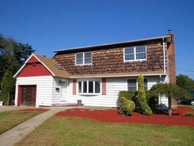 property at 909 Warner Rd