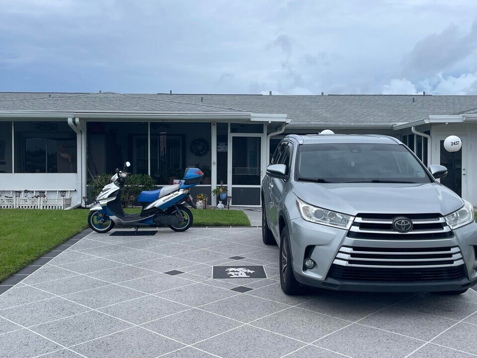 3451 Americo Dr in West Palm Beach, FL - Building Photo