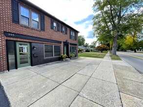 355 Saratoga Rd, Unit 2 in Buffalo, NY - Foto de edificio - Building Photo