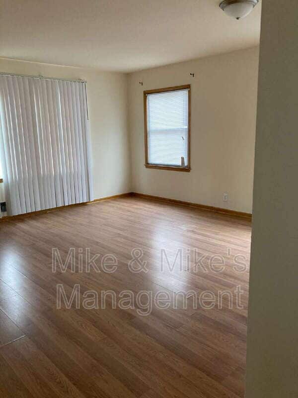 4926 N 54th St in Milwaukee, WI - Building Photo - Building Photo