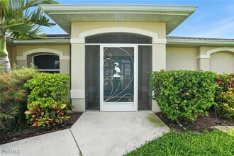 3023 SW 23rd Ave in Cape Coral, FL - Building Photo - Building Photo