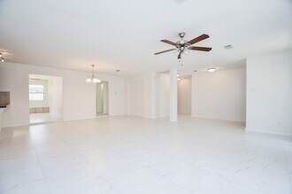 9806 Larston St in Houston, TX - Building Photo - Building Photo