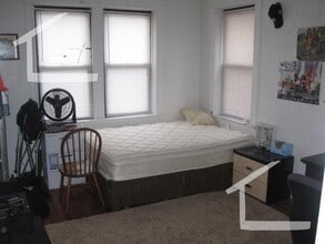 33 Egremont Rd, Unit 5 in Boston, MA - Building Photo - Building Photo