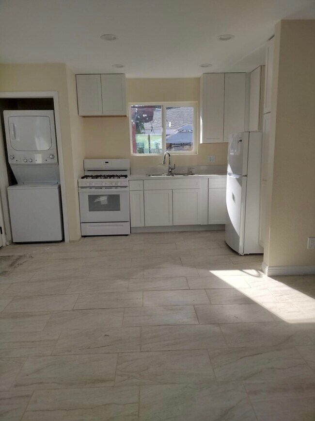 248 N Virginia Ave, Unit 2